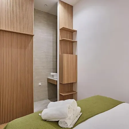 Appartement On The Champs Elysees