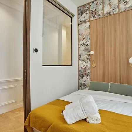 On The Champs Elysees Appartement Parijs