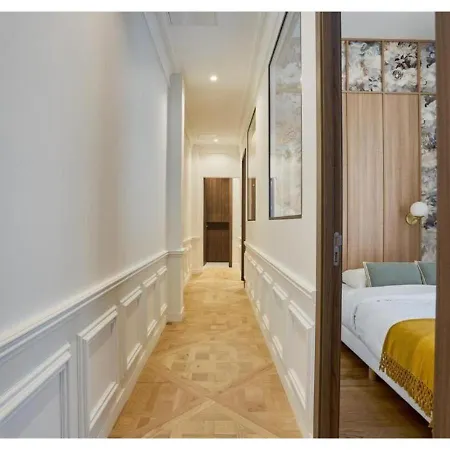 Apartment On The Champs Elysees Paris