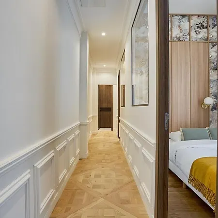 Apartment On The Champs Elysees